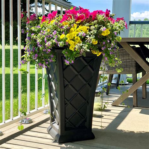 outdoor flower planters