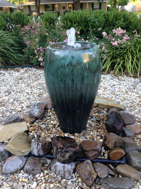 outdoor vase fountain