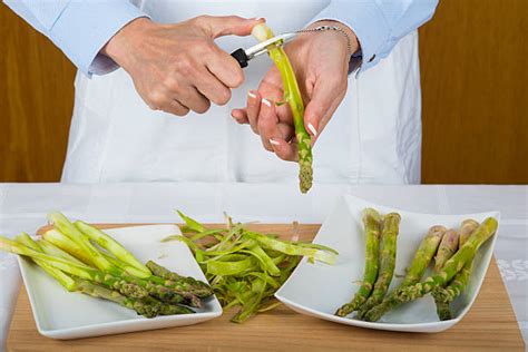 peel asparagus