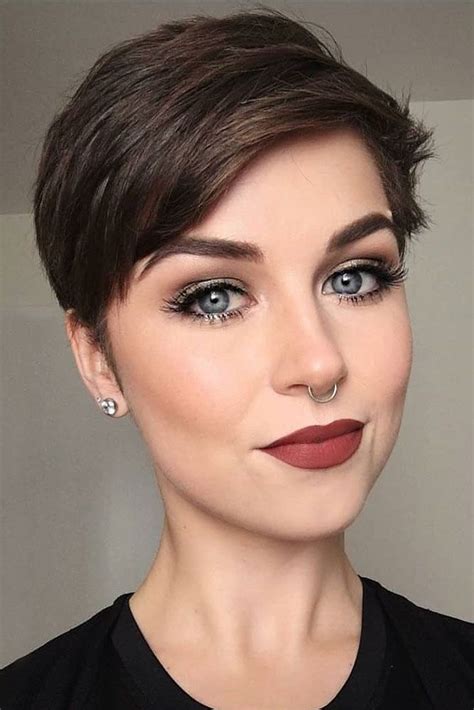 pixie cut for oval face indian