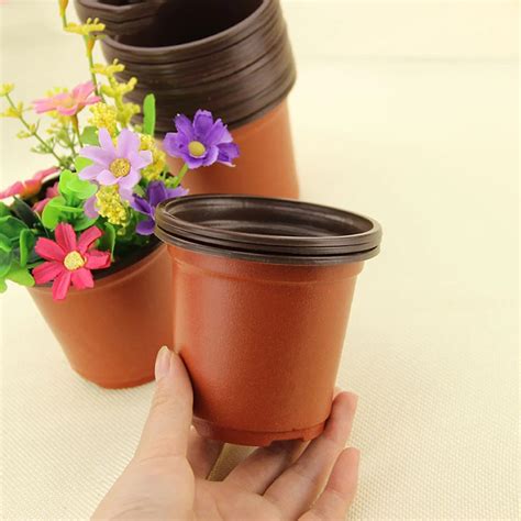 plastic pots wholesale