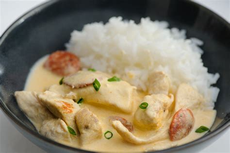 Poulet avec sauce blanche économique