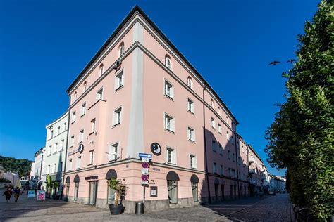 Premier Inn Passau Weisser Hase Hotel Rezensionen Wellness und Fitness