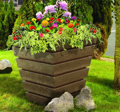 recycled plastic planters