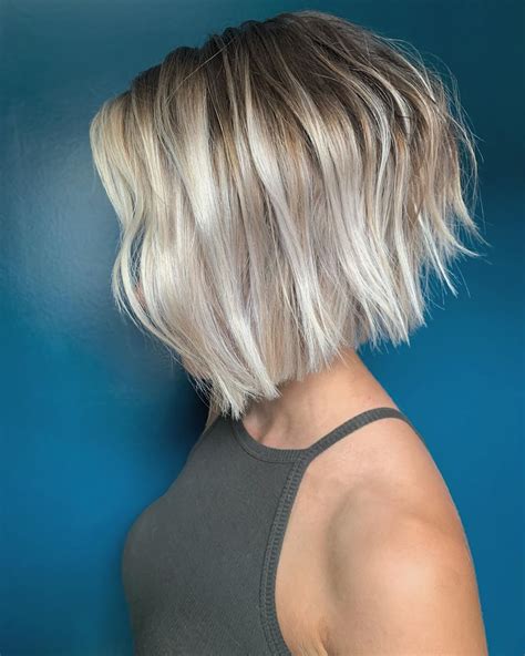 short blonde hairstyles with highlights