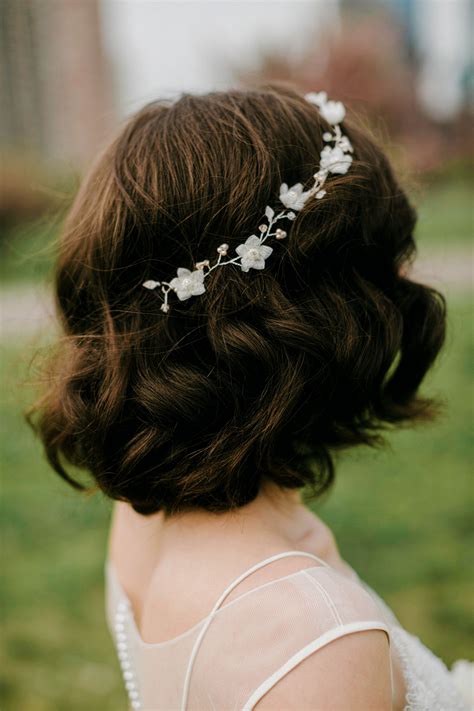 short bridal hair with headband
