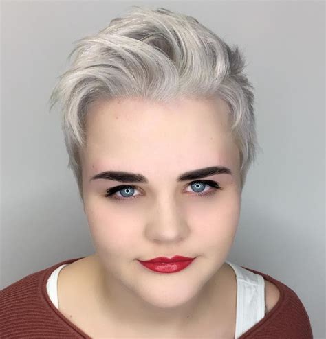 short gray haircuts for round faces