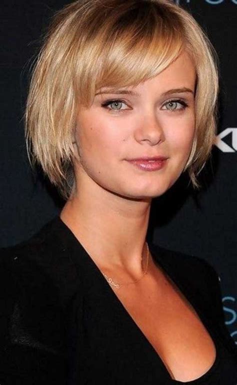 short hair for round face with bangs