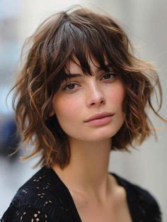 short hair for women with bangs round face