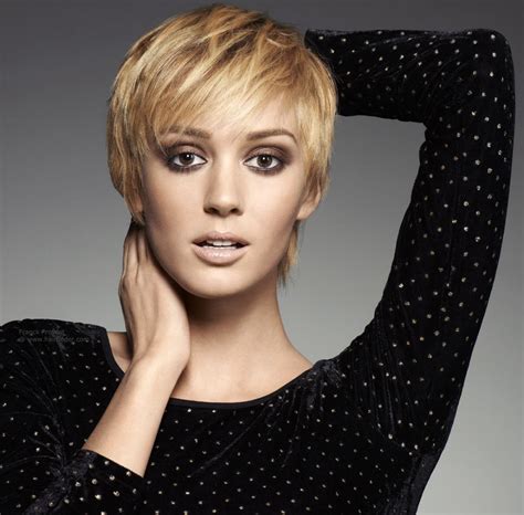 short hair hairstyles with bangs