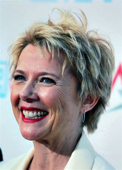 short hairstyles for square faces over 60