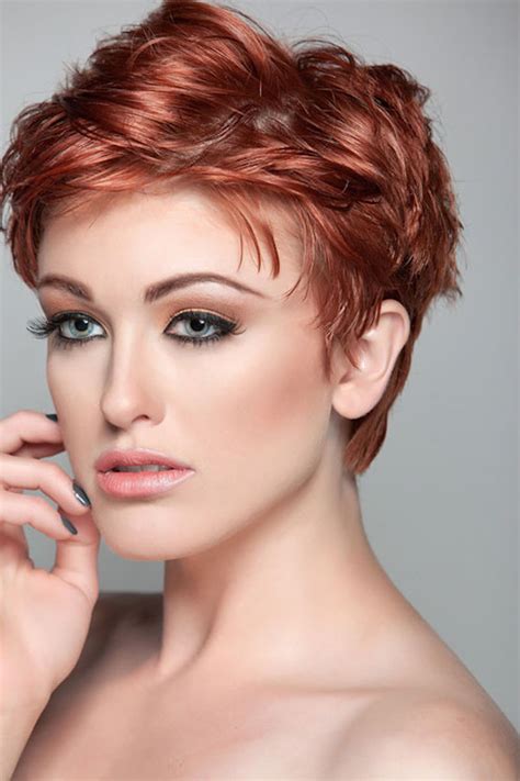 short hairstyles for thin hair oval face