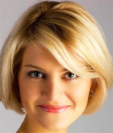 short hairstyles for women with full faces