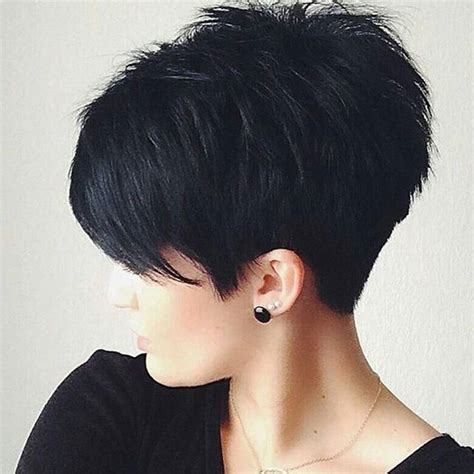 short stacked pixie cut