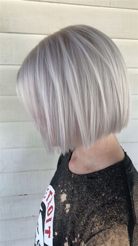silver ash blonde short hair