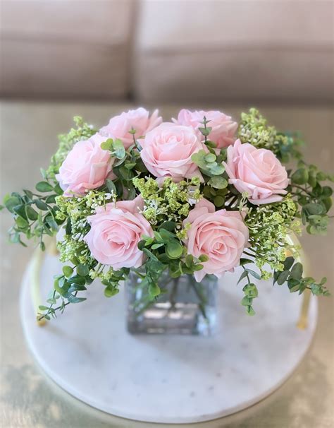small rose arrangements