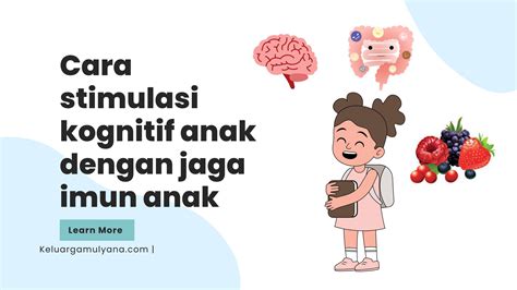 Anak kecil menatap dan tersenyum