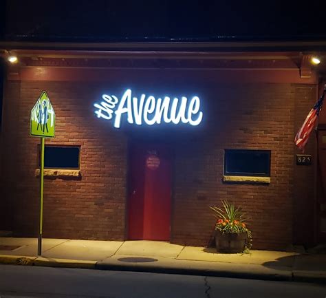 The Avenue Bar and Grill