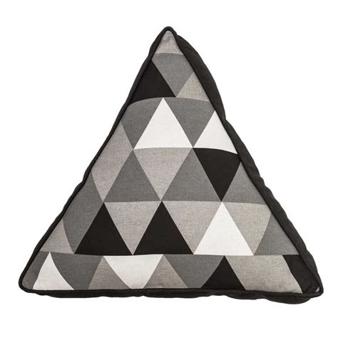 triangle cushion