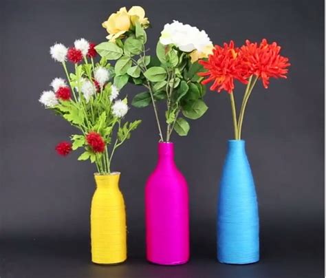 Vas Bunga dari Botol Bekas