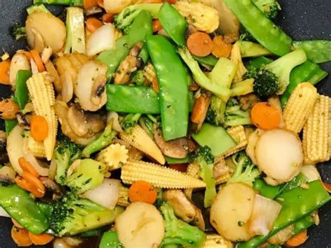 vegetables fry coconut oil