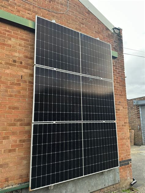 wall mounted solar panels
