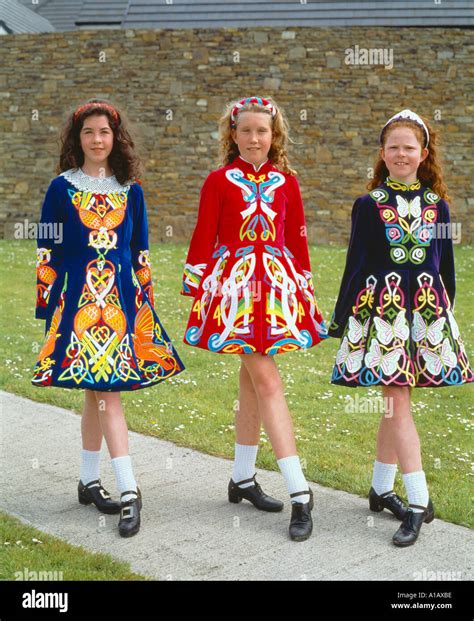 what is the national dress of ireland