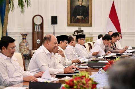 Mekanisme Pembentukan Putih pada Layar Digital