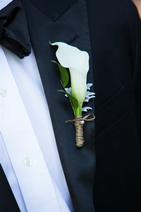 white calla lily boutonniere