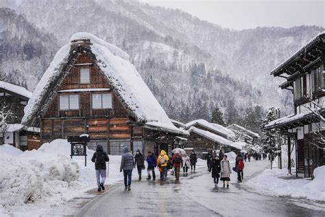 Wisata musim dingin di Jepang
